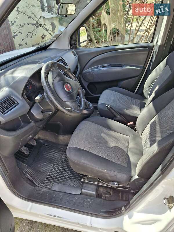 Мінівен Fiat Doblo 2010 в Виноградові