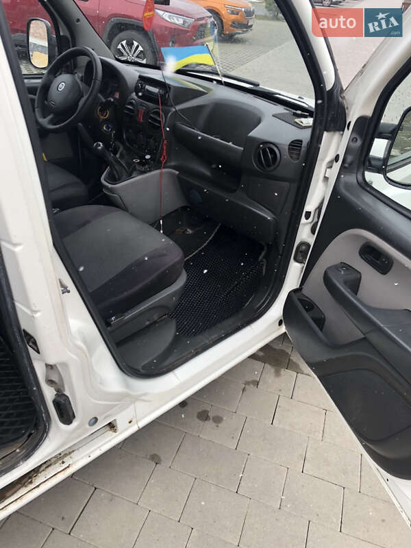 Мінівен Fiat Doblo 2006 в Хмельницькому