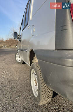 Минивэн Fiat Doblo 2002 в 