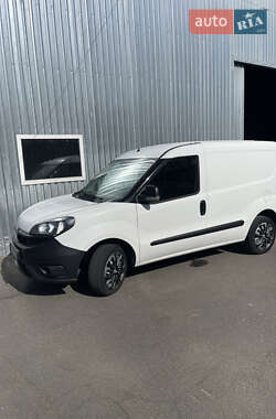 Грузовой фургон Fiat Doblo 2019 в 