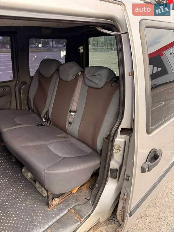 Минивэн Fiat Doblo 2003 в Ровно
