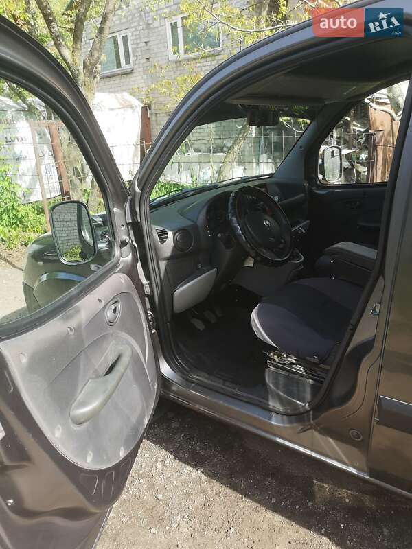Минивэн Fiat Doblo 2008 в Киеве