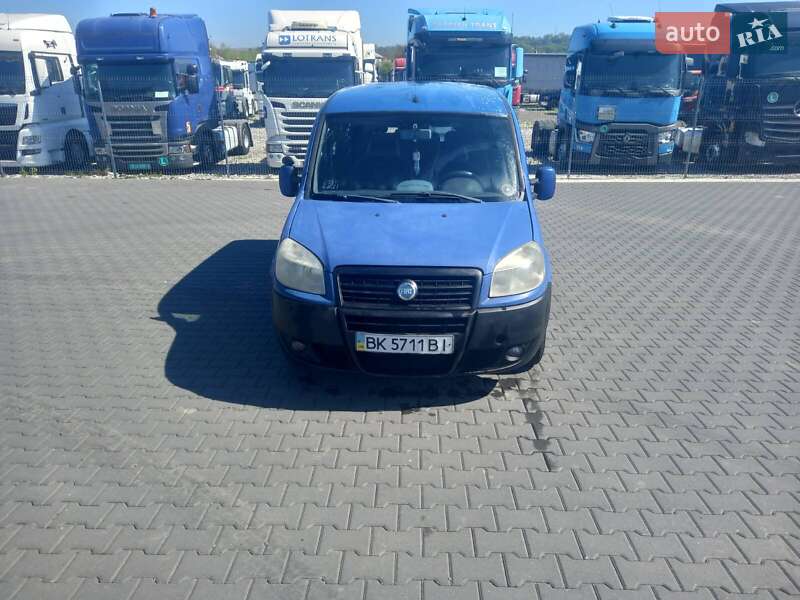 Мінівен Fiat Doblo 2005 в Чернівцях