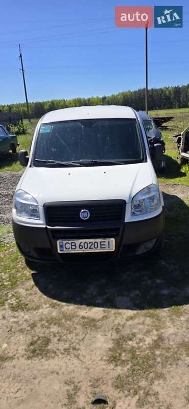 Вантажний фургон Fiat Doblo 2013 в 