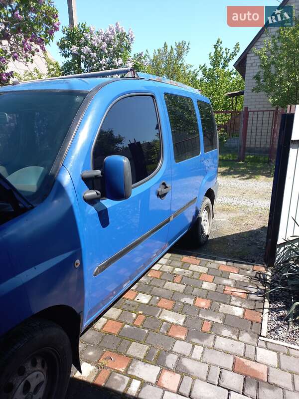 Минивэн Fiat Doblo 2003 в Черкассах