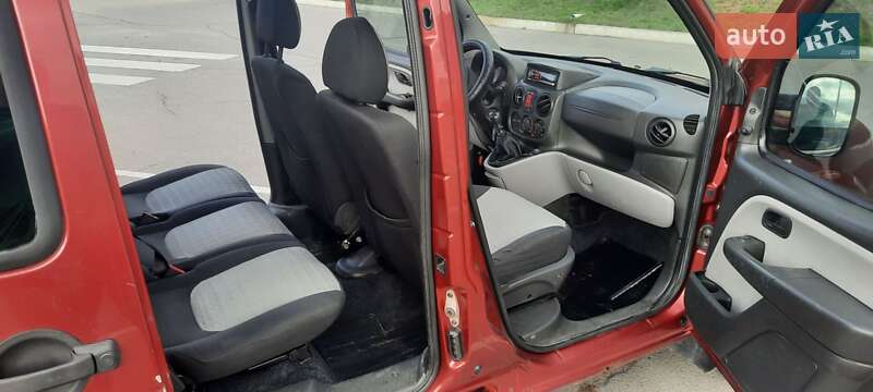 Минивэн Fiat Doblo 2006 в Виннице