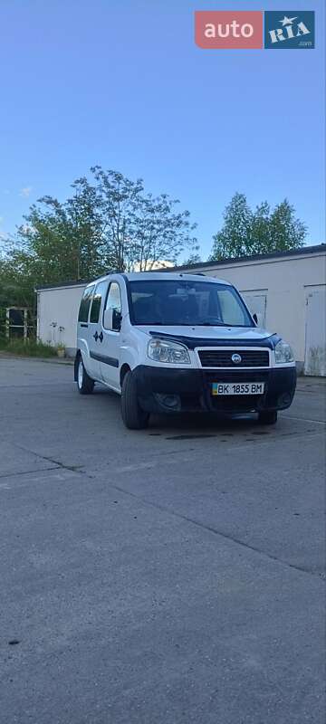 Минивэн Fiat Doblo 2006 в 