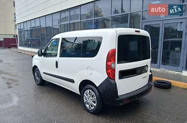 Мінівен Fiat Doblo 2011 в 