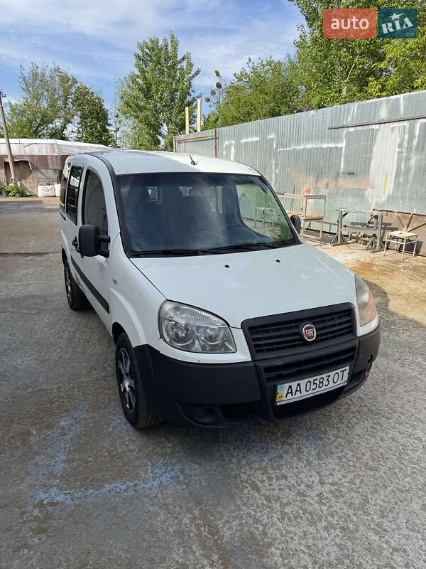 Минивэн Fiat Doblo 2015 в 