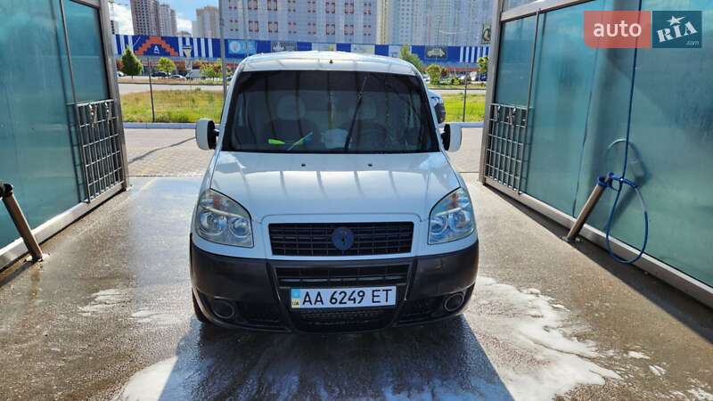 Минивэн Fiat Doblo 2006 в 