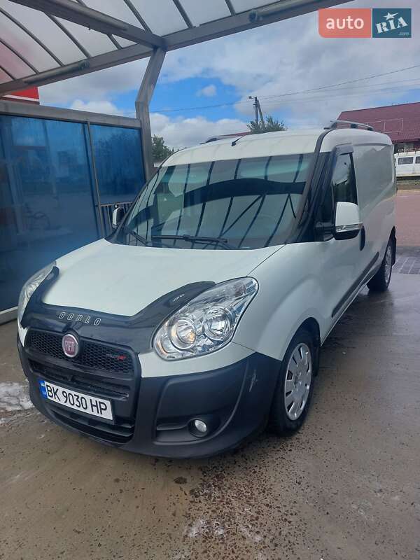 Грузовой фургон Fiat Doblo 2014 в Ровно
