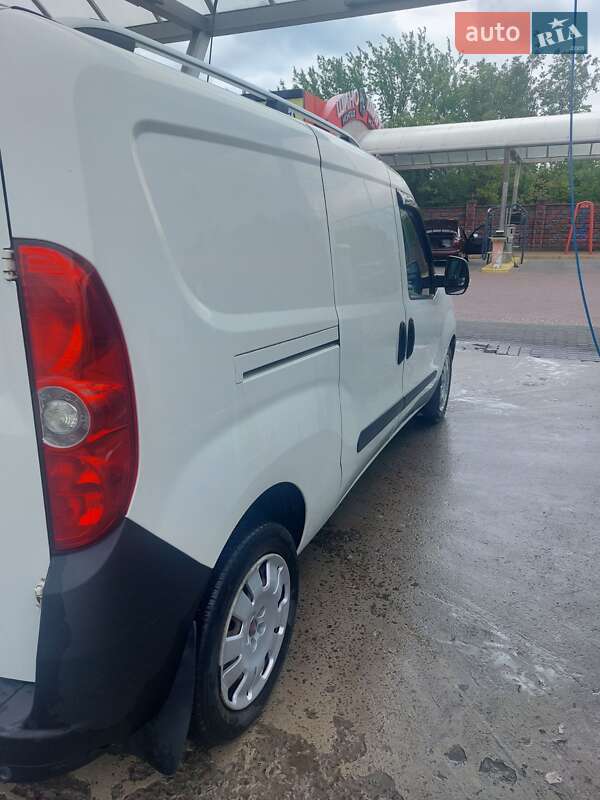 Грузовой фургон Fiat Doblo 2014 в Ровно