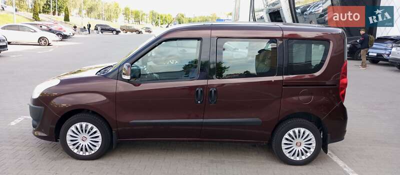 Минивэн Fiat Doblo 2013 в Киеве