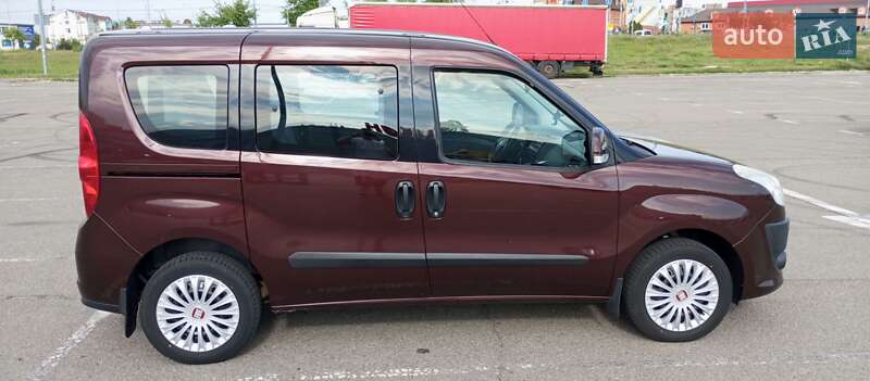 Минивэн Fiat Doblo 2013 в Киеве