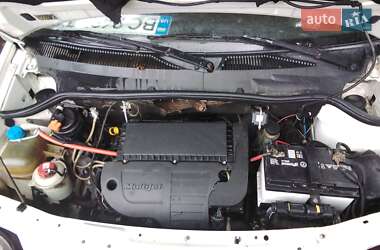 Минивэн Fiat Doblo 2004 в 