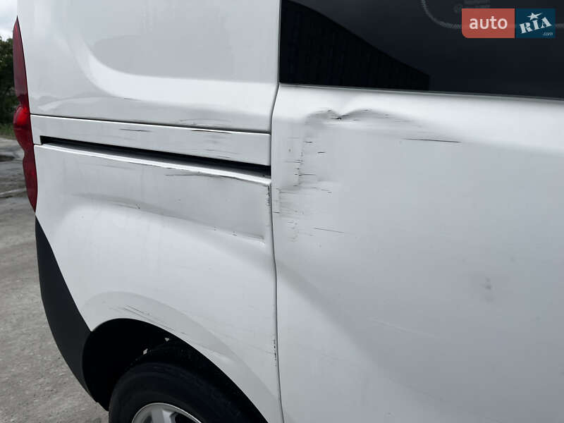Грузопассажирский фургон Fiat Doblo 2012 в Нетешине
