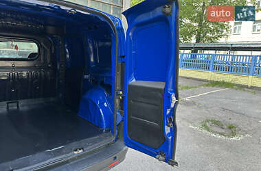 Вантажний фургон Fiat Doblo 2010 в 