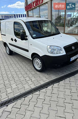 Грузовой фургон Fiat Doblo 2015 в Черновцах
