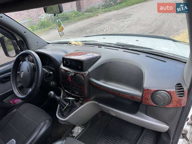 Минивэн Fiat Doblo 2009 в Сумах