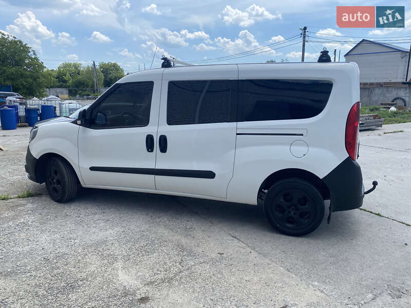 Мінівен Fiat Doblo 2020 в Святопетрівське