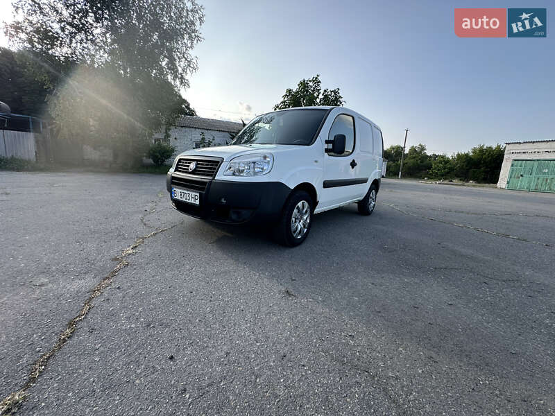 Fiat Doblo 2012