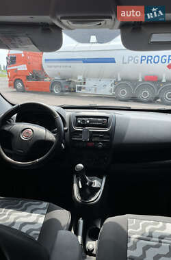Минивэн Fiat Doblo 2010 в 