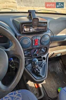 Грузовой фургон Fiat Doblo 2003 в 