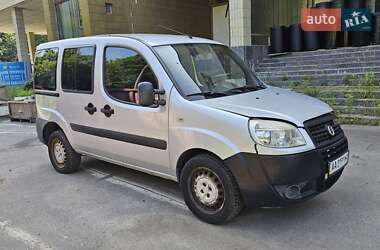 Минивэн Fiat Doblo 2011 в 