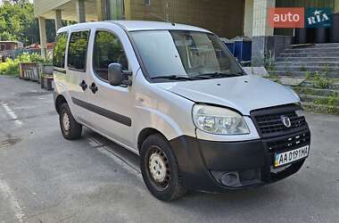 Минивэн Fiat Doblo 2011 в 