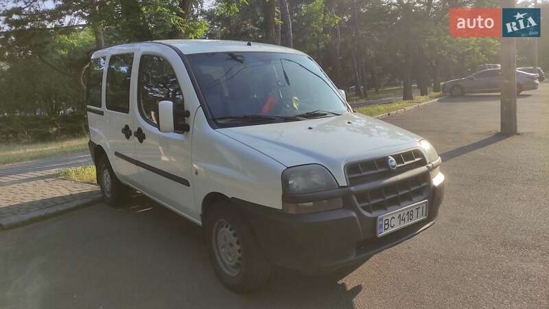Минивэн Fiat Doblo 2004 в 