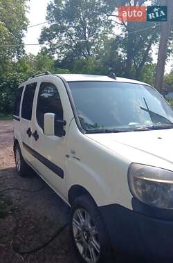 Минивэн Fiat Doblo 2006 в 