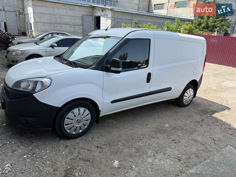 Грузовой фургон Fiat Doblo 2016 в 