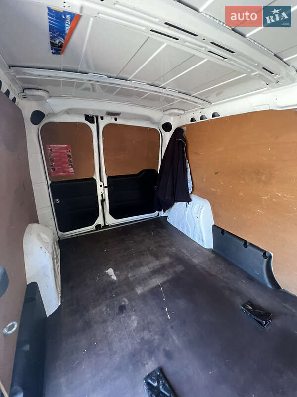 Грузопассажирский фургон Fiat Doblo 2015 в Днепре