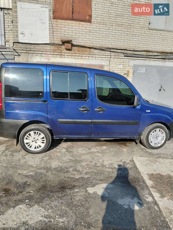 Fiat Doblo 2012