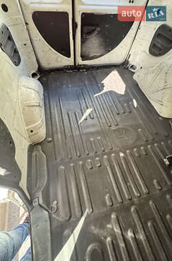Грузовой фургон Fiat Doblo 2006 в 