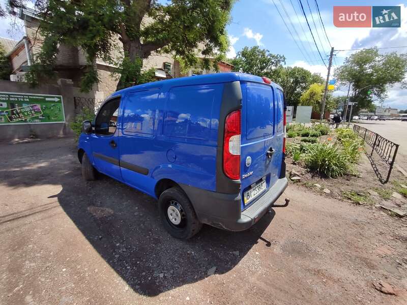 Грузовой фургон Fiat Doblo 2006 в Краснограде