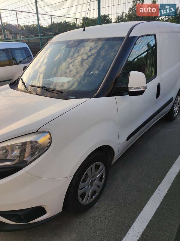 Грузовой фургон Fiat Doblo 2016 в Броварах