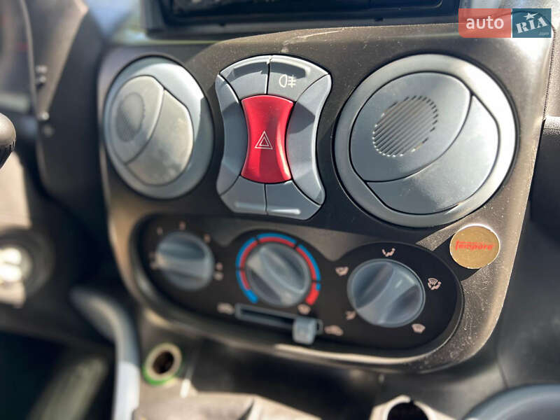 Минивэн Fiat Doblo 2006 в Дубно