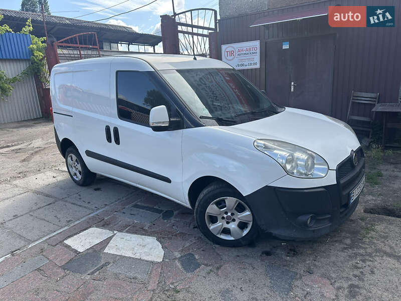 Грузовой фургон Fiat Doblo 2013 в 