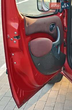 Минивэн Fiat Doblo 2002 в 