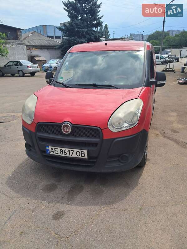 Грузовой фургон Fiat Doblo 2013 в 