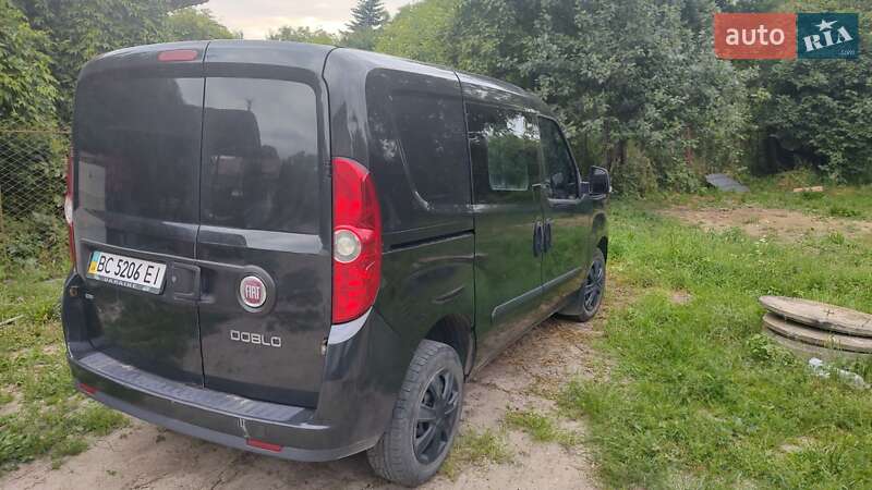 Грузовой фургон Fiat Doblo 2013 в Дрогобыче
