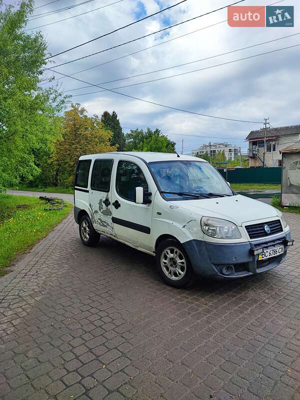 Минивэн Fiat Doblo 2005 в Львове
