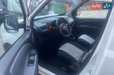 Вантажний фургон Fiat Doblo 2012 в 