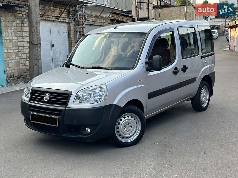 Fiat Doblo 2011