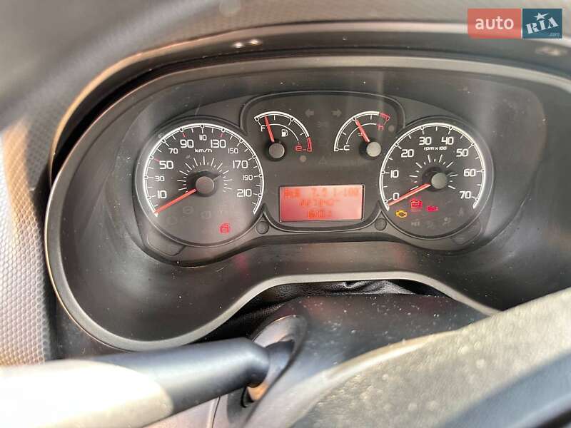 Минивэн Fiat Doblo 2011 в Терновке