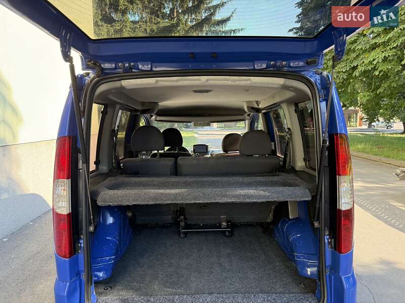 Минивэн Fiat Doblo 2008 в Ровно