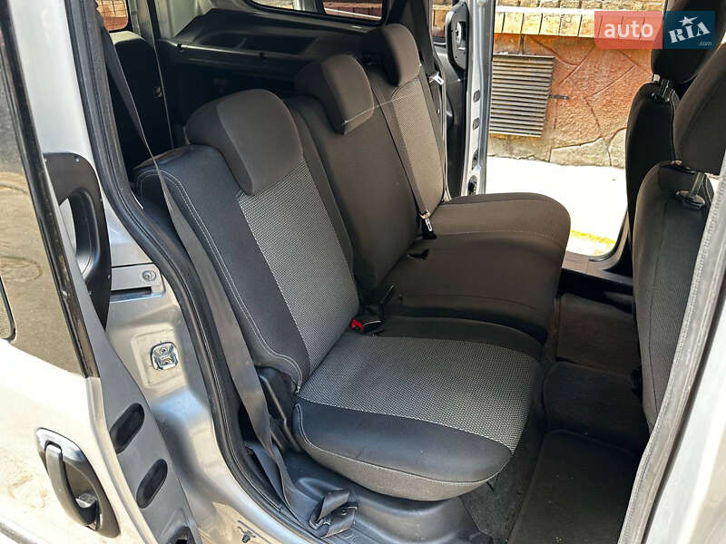 Мінівен Fiat Doblo 2012 в Рівному