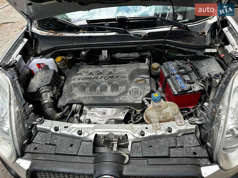 Мінівен Fiat Doblo 2012 в Рівному