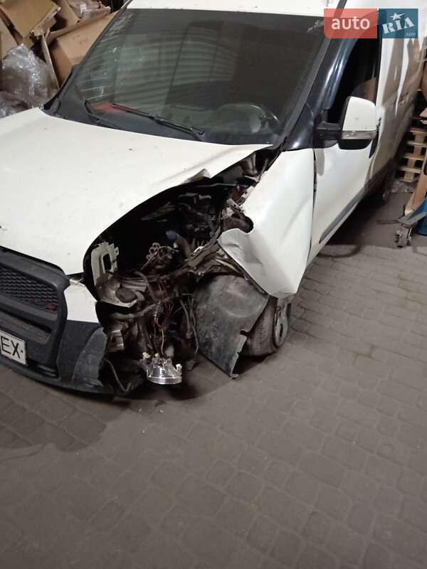 Вантажний фургон Fiat Doblo 2010 в Дніпрі